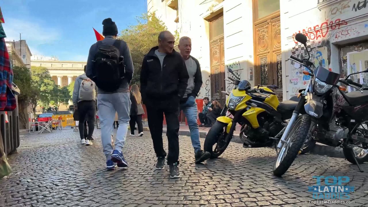 Photo of Daddy Ernesto Fucks Oleg 
