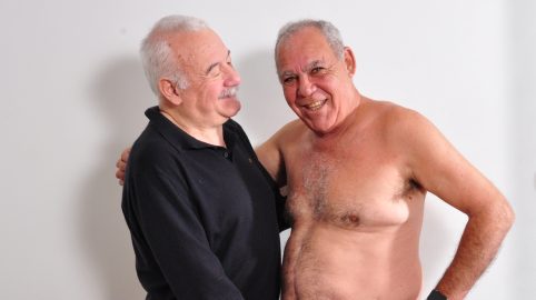 Photo of Conrad Craves A Macho